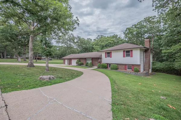 Moberly, MO 65270,1128 Oxbow LN