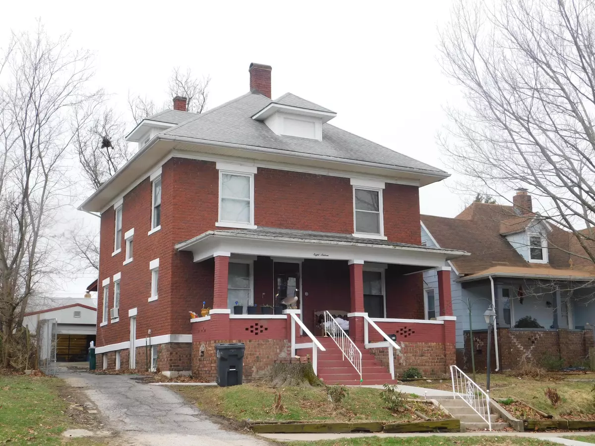 Moberly, MO 65270,816 W Reed ST