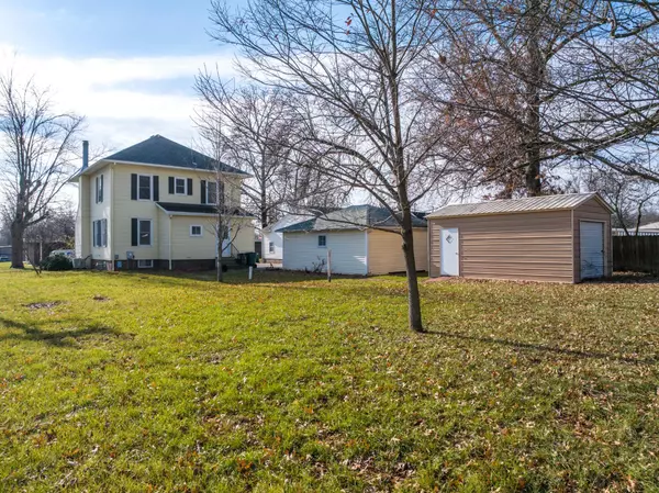 Moberly, MO 65270,329 Fulton AVE