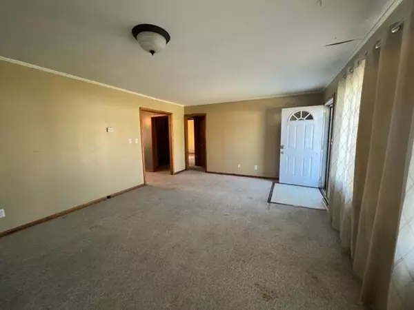 Sturgeon, MO 65284,302 E Proctor ST