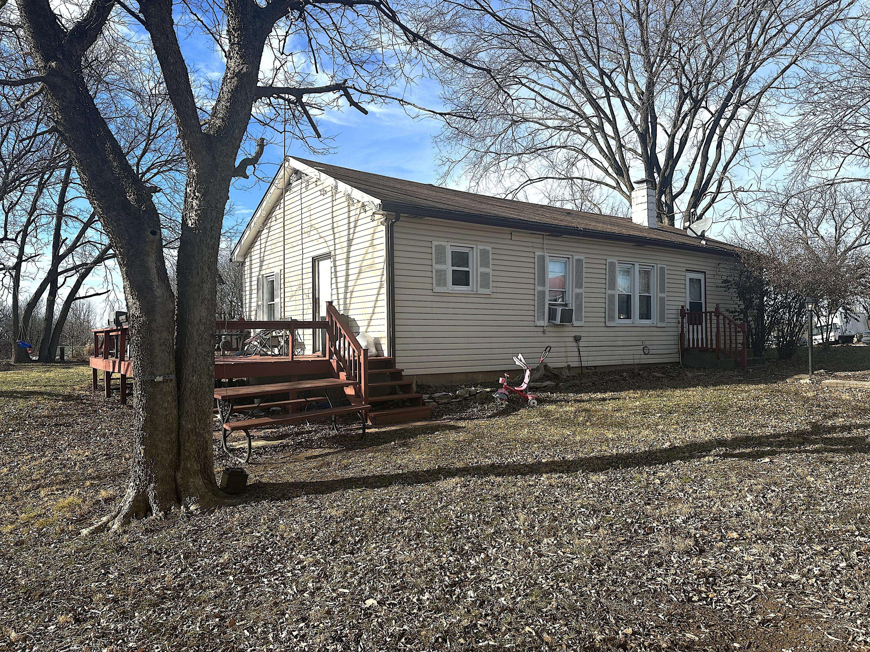 10750 N Rte n, Columbia, MO 65203