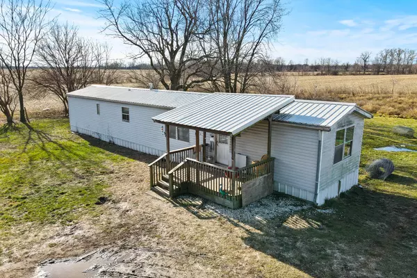 1191 E Hwy cc, Sturgeon, MO 65284