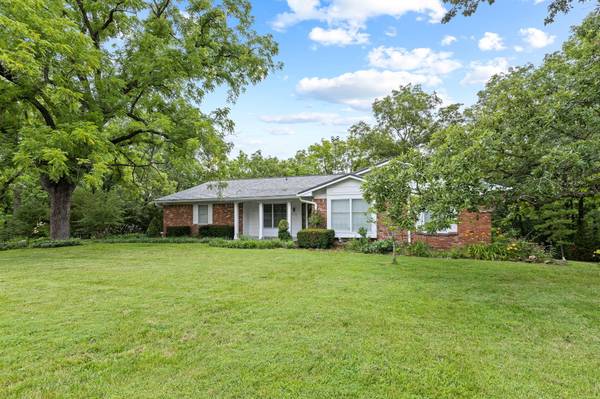 7100 N Sycamore creek RD, Columbia, MO 65279