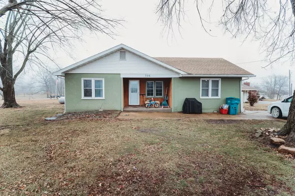 706 Highway 28, Belle, MO 65013