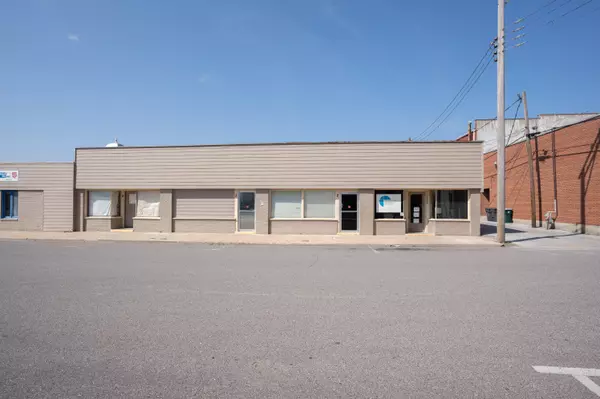 Moberly, MO 65270,111 N 5th ST