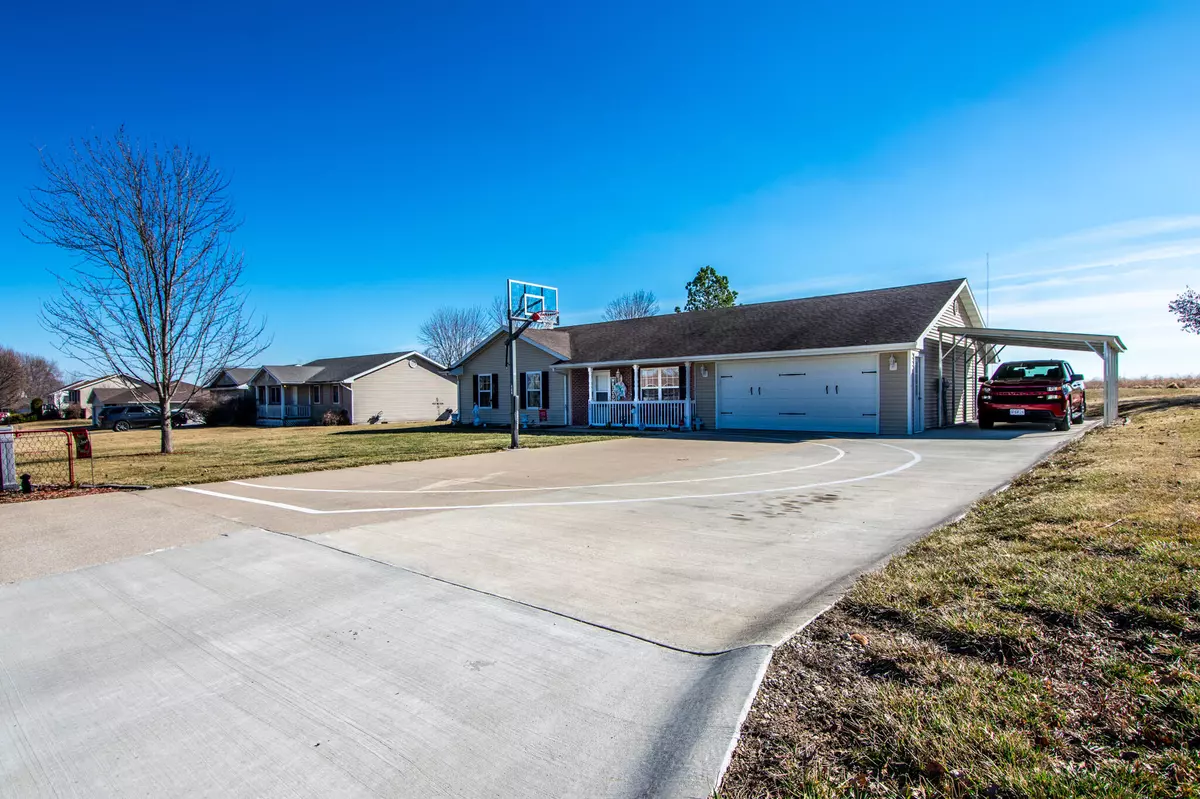 New Bloomfield, MO 65063,486 Joshua ST