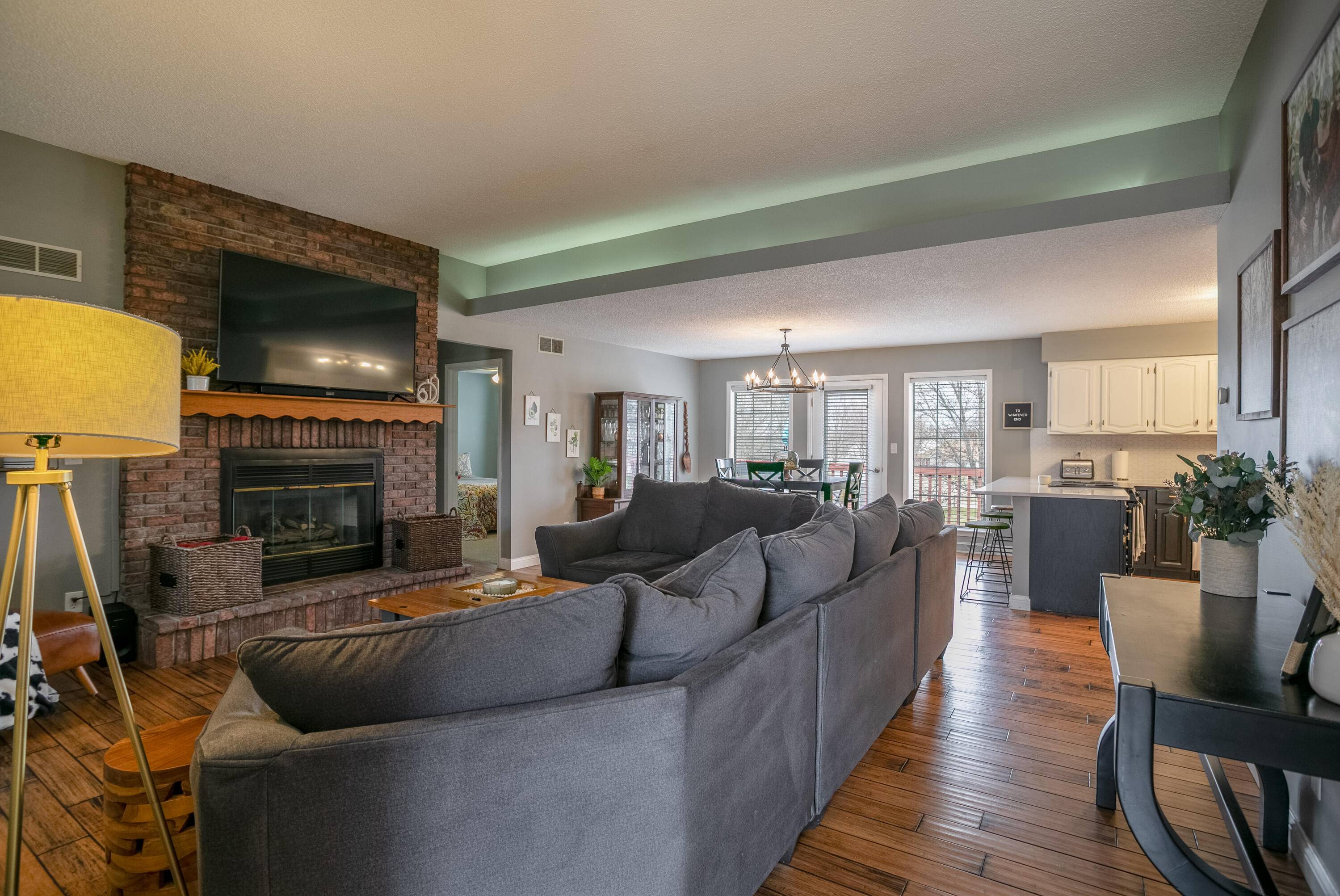 Ashland, MO 65010,200 Cottonwood DR