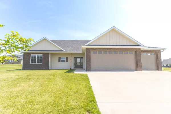 Moberly, MO 65270,911 Destinee DR