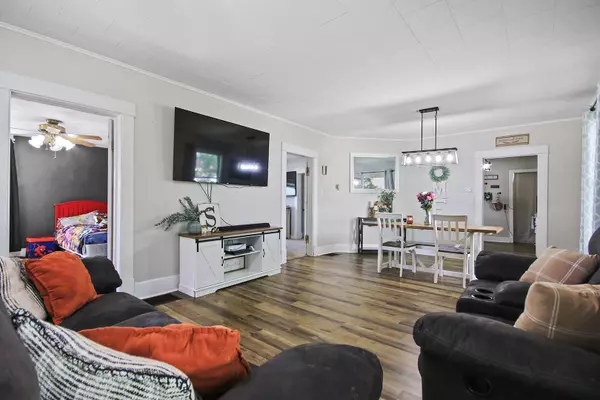 Cairo, MO 65239,111 E Martin ST