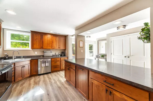 Hallsville, MO 65255,5730 E Hwy 124