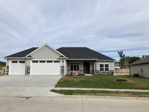 2129 Random ridge, Columbia, MO 65201