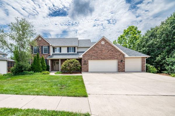 5706 Thornbrook PKY, Columbia, MO 65203