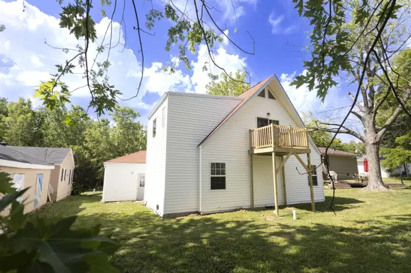 Moberly, MO 65270,735 Farror ST