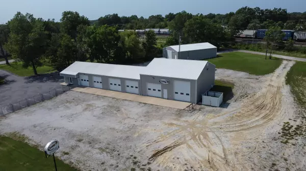 Moberly, MO 65270,959 W Highway 24