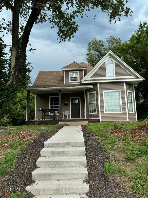 913 E Monroe ST, Mexico, MO 65265