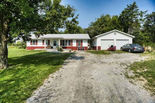 1781 Old us hwy 54, Auxvasse, MO 65231