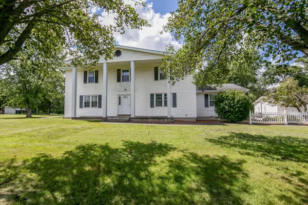 9940 E Hwy 00, Hallsville, MO 65255