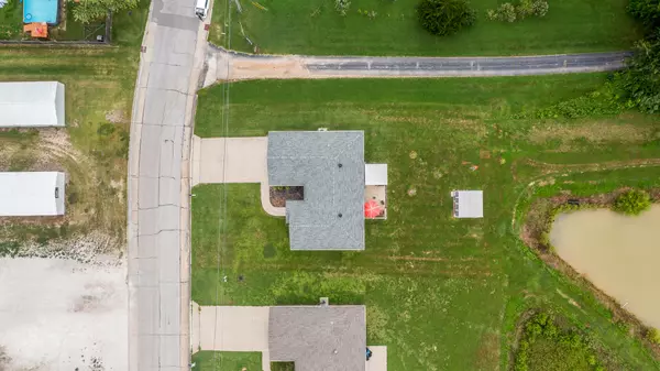 Fulton, MO 65251,300 Collier LN