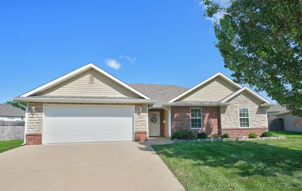 5707 Islip DR, Columbia, MO 65201