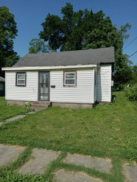 620 S Grand AVE, Salisbury, MO 65281