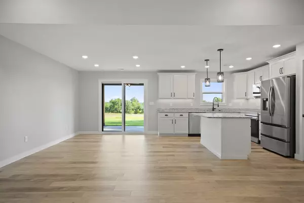 Sturgeon, MO 65284,301 E Francis ST