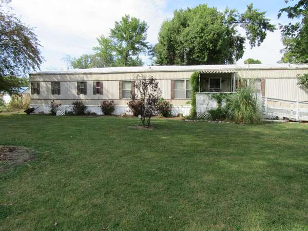 713 E Park, Vandalia, MO 63382