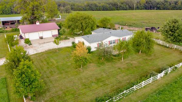 12974 Monroe road 633 RD, Santa Fe, MO 65282