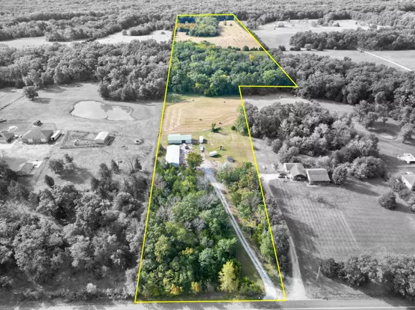 4204 E Mt. zion church RD, Hallsville, MO 65255