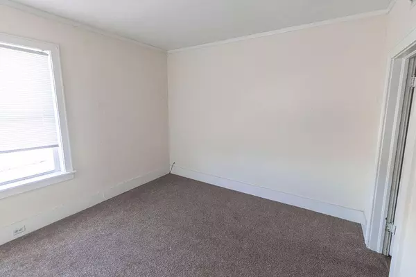 Columbia, MO 65201,1110 E Broadway #C