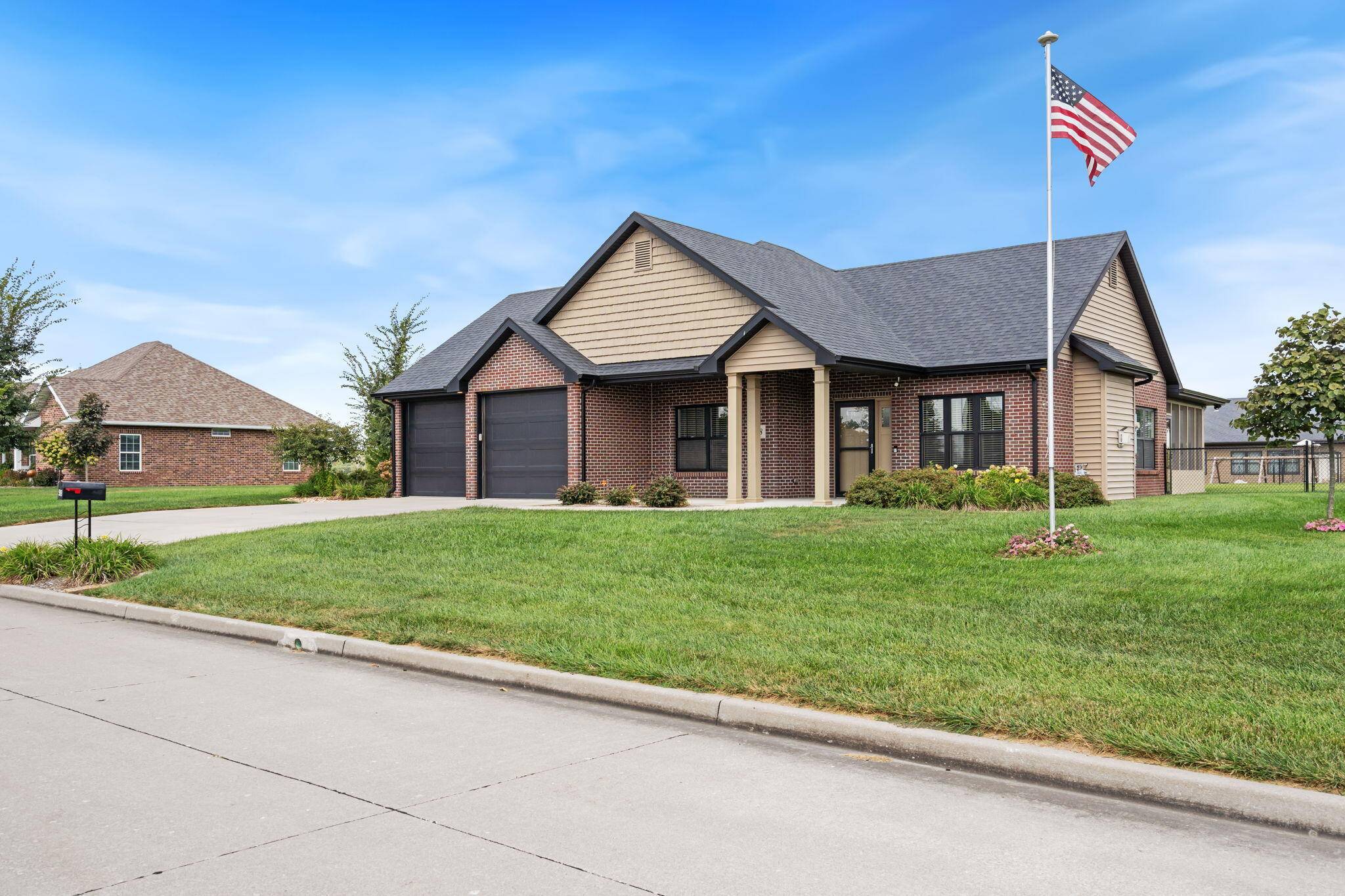 908 Angelas CT, California, MO 65018
