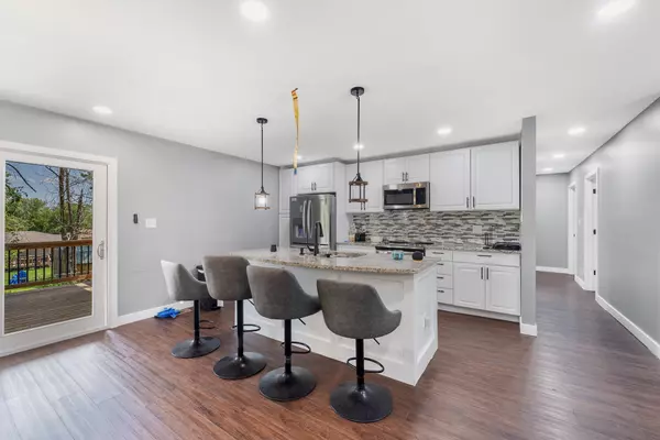 Columbia, MO 65201,1310 S El chaparral AVE