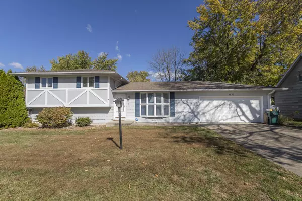 1637 Prairie LN, Moberly, MO 65270