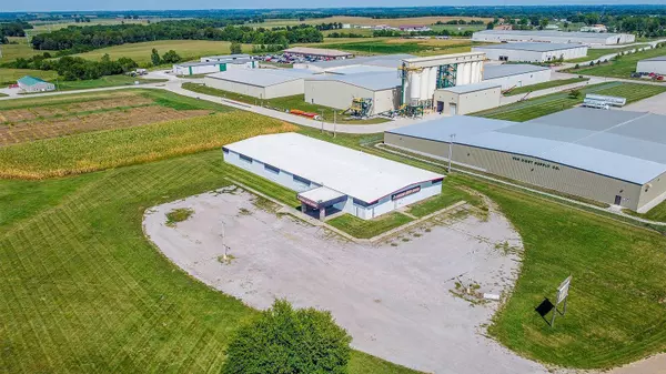 Marshall, MO 65340,1665 Santa fe Trl