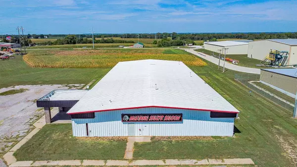 Marshall, MO 65340,1665 Santa fe Trl