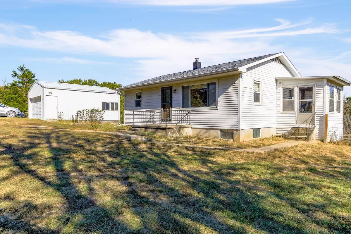 Clark, MO 65243,16850 N Richardson DR