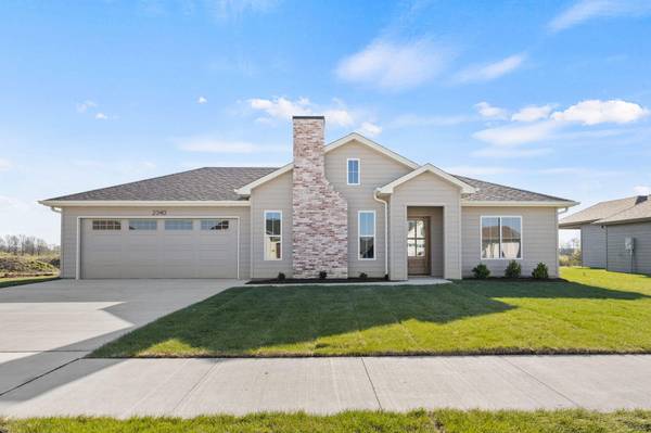 2340 N Traveller DR, Columbia, MO 65202