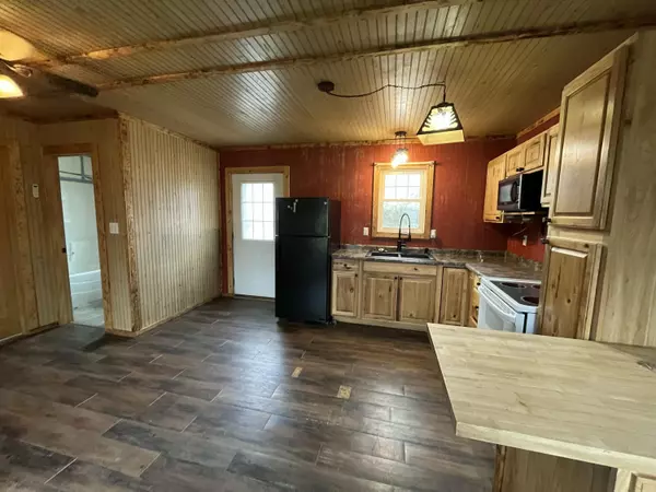 Jamestown, MO 65046,22489 Carolina school road RD