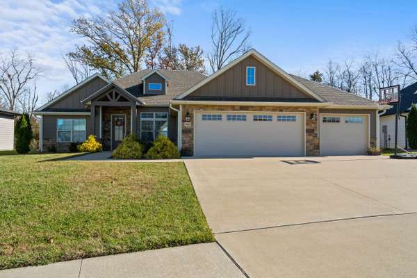 1034 Shore acres loop, Columbia, MO 65201