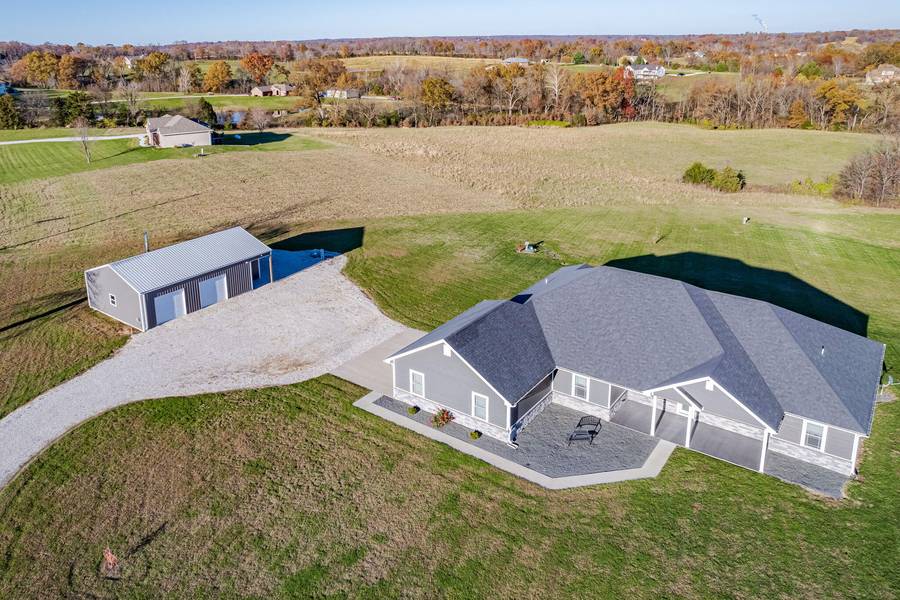 5333 Tebbetts ridge DR, Tebbetts, MO 65080