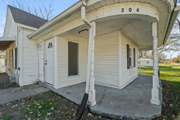 Ashland, MO 65010,304 Ash ST