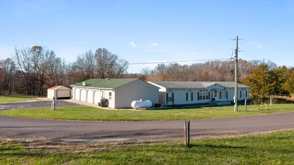 Holts Summit, MO 65043,11367 County rd 4012