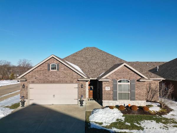 1701 Trellis LN, Columbia, MO 65201