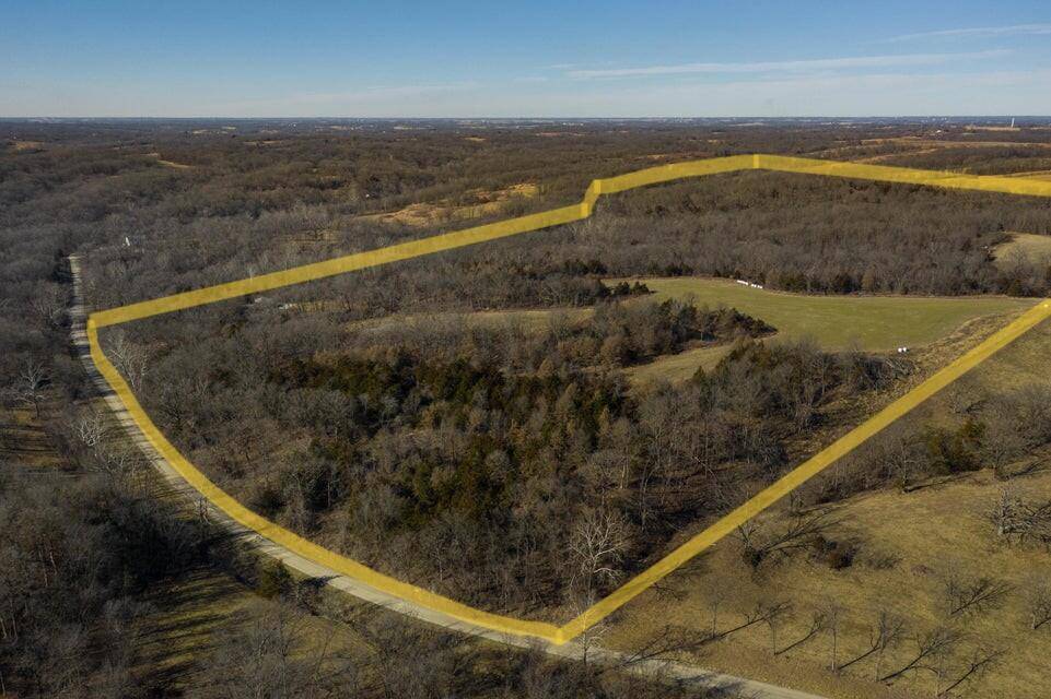 122 ACRES County road 442, New Franklin, MO 65274