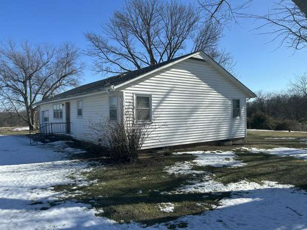 2776 County rd 230, Fulton, MO 65251