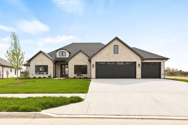 Columbia, MO 65201,208 Walton heath DR