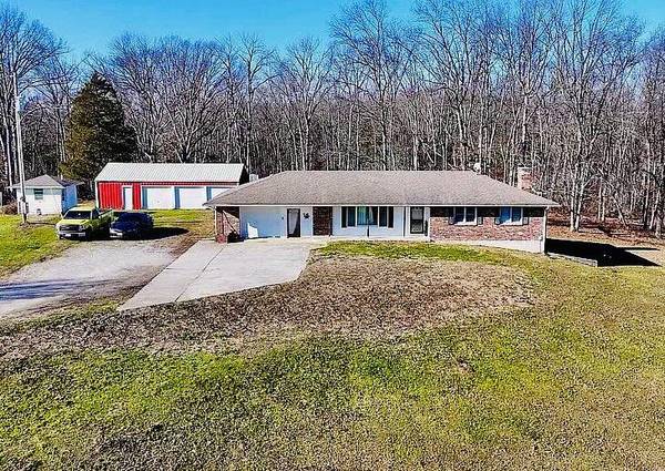 4029 County road 430, New Bloomfield, MO 65063