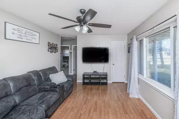 Holts Summit, MO 65043,646 Branch RD