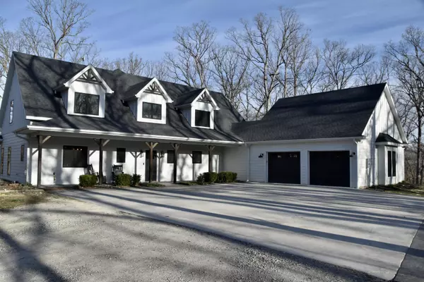 Sturgeon, MO 65284,285 W Crofton hall RD