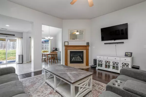 Hallsville, MO 65255,6239 Brooke DR