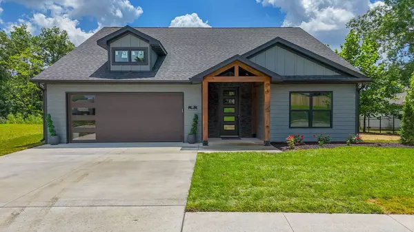 60 N Luna LN, Columbia, MO 65201